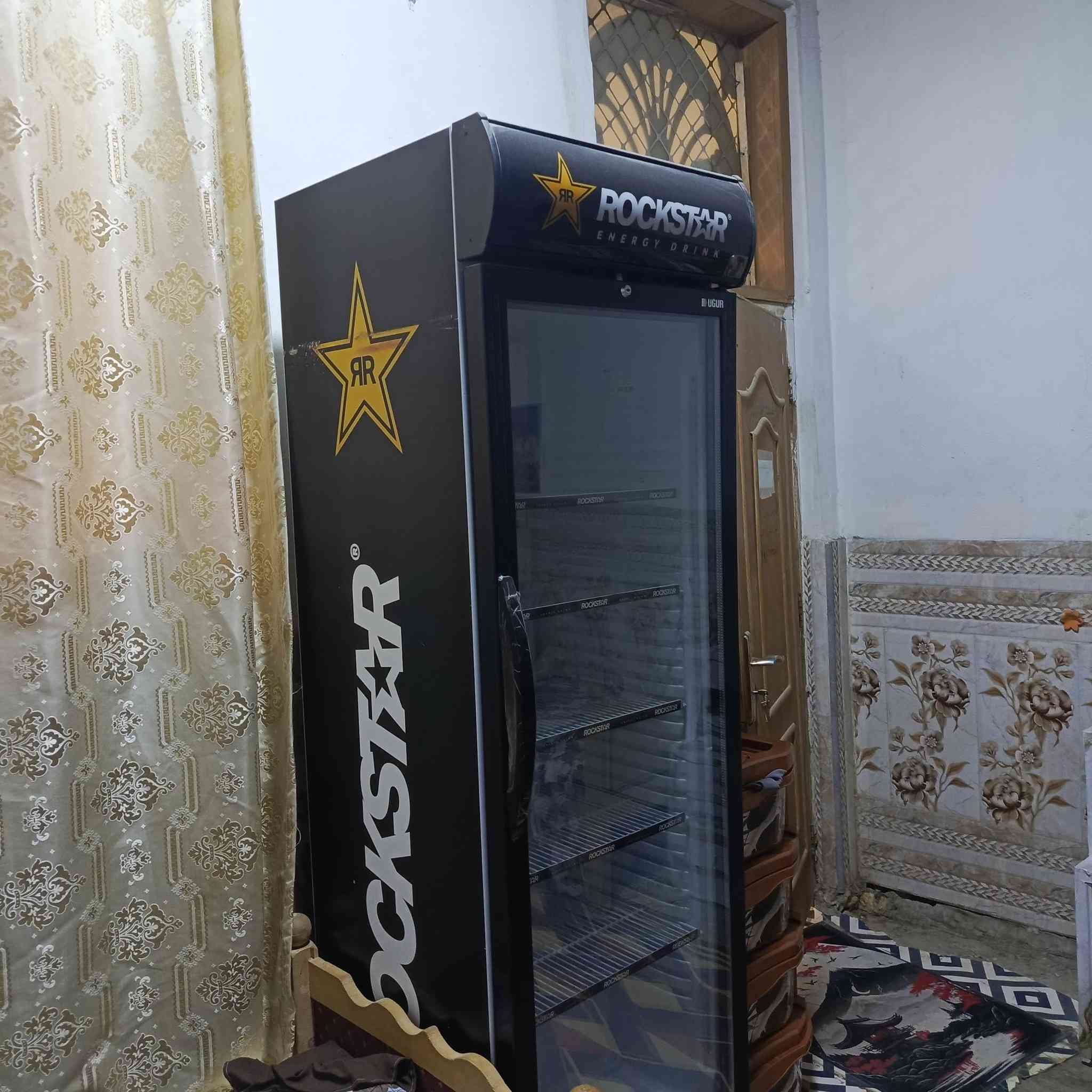 شلونكم شباب عندي براد ومجمده سعرهن جدا مناسب براد امريكي بعد ما طالع من الضمان ضمان سنه مجمده عشتار بعدها على تغليف الشركه امانه الله اللي حاب يشتري الاتصال على الرقم ***********
