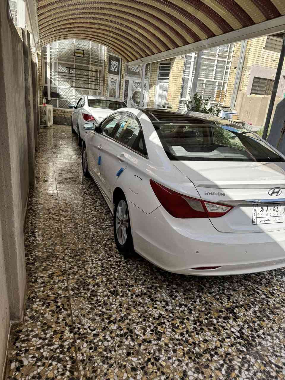 السلام عليكم للبيع سوناتا موديل 11 
خليجيه فول موصفات عده البصمه
مكينه 2400 تبريد قطعتين 
شفتات استيرن تحكم جهتين 
بانوراما السياره ماشيه 160
السياره كيز مكينه تبريد حداديه 
كله ع الشرط 
السياره كفاله عامه عده الدور 
الخلفي صبغ 
ولثاني بارد بي والباقي كفاله 
السعر 122 مكاني كربلاء الاستفسار اكثر 
***********
