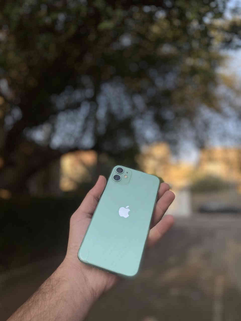 السلام عليكم ايفون ١١ للبيع ممفتوح ذاكره ٦٤بطاريه ٧٠ سعر ٢٠٠ وبي مجال
*********** العنوان بغداد الشعب
