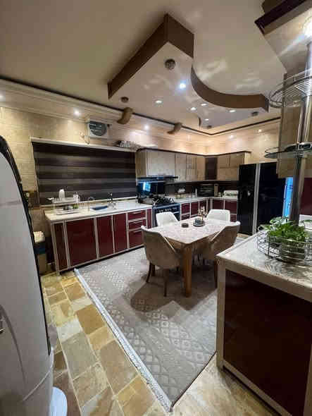 للبيع دار كلاسك ركن بناء 2002 نظيف جداً

📍الموقع زيونة 716 مربع سكني هادئ شارع 10م قرب الشارع العام

🟥سند مستقل 

✅ المساحة ——— 200م  ركن 

✅ الواجهه ——— 10م  

✅ النزال ——–20 م

✅يحتوي على / طابقين 
 4نوم - صاله - مطبخ -2 صحيات - كراج
——————————————
#أعرض_عقارك_وأنت_مطمأن_في_مكتب_مجاز_رسمياً

للأستفسار ⬇️
#مكتب_الشمري_للخدمات_العقارية
📱***********  ابو حسين الشمري
📱***********  حسين الشمري

🏡 عنوان المكتب(زيونة 716-مدخل الجدار سنتر القديم-مقابل مدرسة الزوراء)

#للاعلان_عن_عقاراتكم_من_بيع_شراء_ايجار

فقط ارسل التفاصيل والصور خاص او واتساب ع الارقام اعلاه

   
              #بيع_شراء_ايجار_مشاريع_استثمارات📍

#استثماربناء_تعقيب_ترميم_تثمين_دورسكنيه_عمارات_محال_تجاريه_استثمار_اراضي_بغداد_زيونه_الغدير
