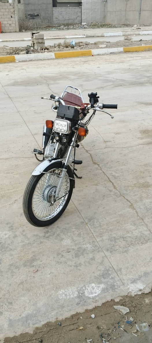 🧿سلام عليكم 

🧿عندي هاي دراجه للبيع 

🧿موديل 2021 رقم وسنويه كركوك انكليزي 

🧿دراجه حلوه ونضيفه 

🧿مكينه مامفتوح 

🧿شرط تحويل 

🧿ماشاء الله عليها سرعه شك الكاع 

🧿 رقم تلفوني فقط وتساب ***********
وسعرها 1350 وبي مجال لطيبين وتحياتي
