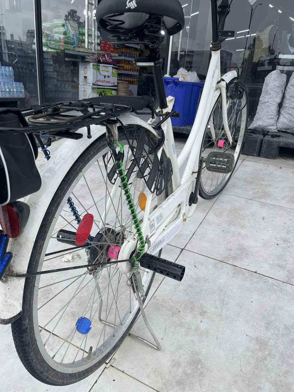 اخوانه العزار سلام عليكم 🫡
بيسكل جديد بمعنه الكلمه 
مديل 2024
BD
كامل من كلشي مايعوزو برغي 
لون ابيضّ المرغوب 
ومكاني موصل 
والسعر 115بي مجال قليل***********
متوفر وتساب 
👋🏻
