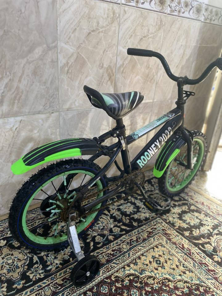 بيسكل حجم 16 للبيع نضيف تايرات وجيوب جدد مكاني قطاع 28 شراي اتصل ***********
