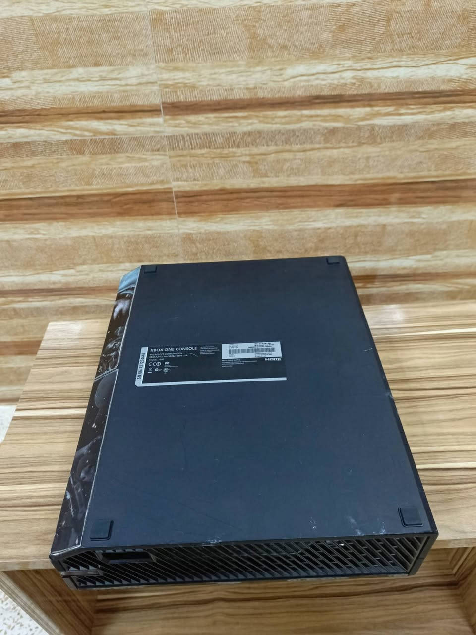 Xbox One 
500GB
ممفتوح لوك ستيكر 
جوستك واحد اصلي 
السعر 120
العنوان موصل حي سومر مكتب الحسن متوفر توصيل لجميع المحافضات 
***********
***********
