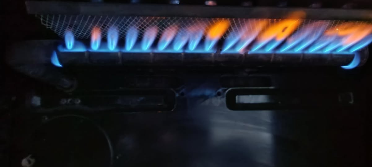 طباخ عشتار 
لون ابيض
الحجم 50*80
5عيون والفرن شرط التشغيل جدا نظيف كلو شغال شرط 
نظام بوري 
السعر 120 بي مجال بسيط 
للبيع او معارض مع طباخات تعبانه والفرق حسب الإتفاق والقناعه
العنوان موصل وادي حجر ***********
