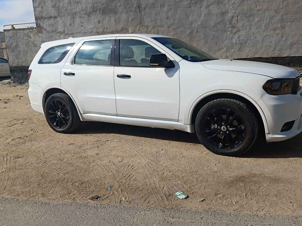 السلام عليكم درنكو للبيع
عدد الركوب ٧
٦سلندر ٣٦٠٠
مكينه كير حداديه تبريد كارتون 
كامل موصفات عد الفتحه 
تبريد كشنات تبريد سترين 
الاستفسار ***********
