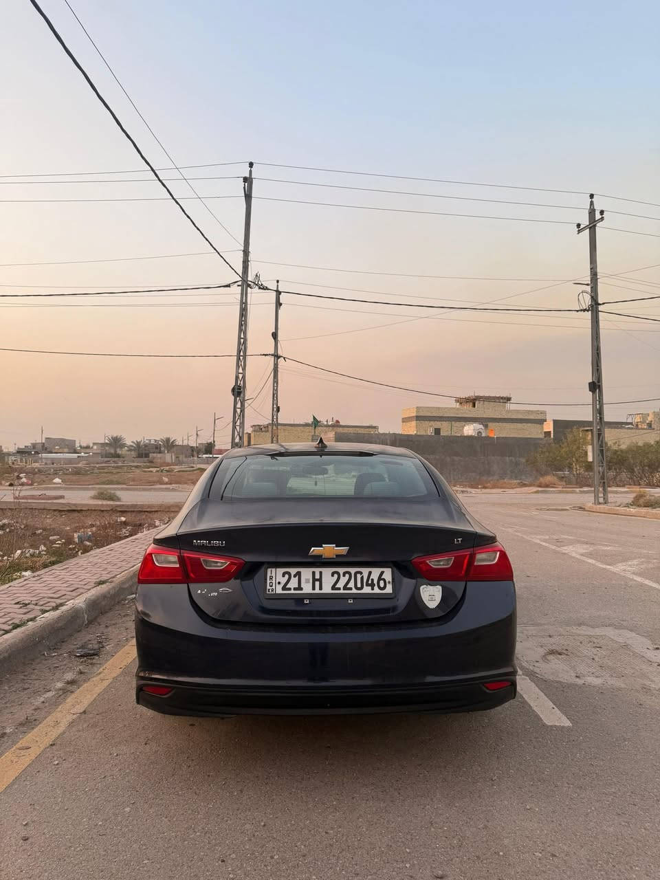 بيع فقط 
السعر 73 ورقه للاتصال*********** مجال بسيط
ماليبو موديل 2017 رقم سليمانيه 
محرك 4سلندر1500تيربو كير اوتو محرك وكير نظاف 
تبريد وتدفئه شغالات 
بصمه. شاشه .كاميرا كشن كهرباء 
صدر الامامي وسط 
وارد امريكي صور الحادث موجوده ويا الصور 
بيها صبغ 3 قطع وحاليا القطع المصبوغه تحتاج اعادة صبغ
مكفوله شواصي ولغود بدون دواخل 
المكان بغداد الزعفرانية
