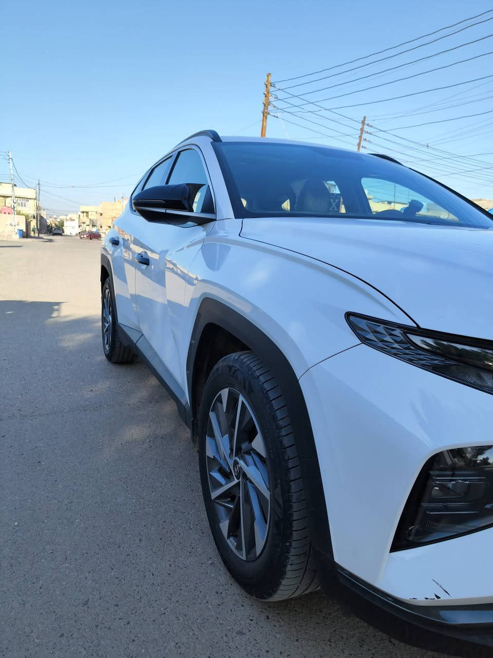 السلام عليكم توسان خليجي موديل 2024 رقم بغداد نكليزي بسمي 
مواصفات بصمه  /حساس أمامي خلفي /تشغيل عن بعد /كراسي كهرباء/نضام ترحيبي

مري شفط /

السياره  ماشيا 41 الف

(السياره مبدل بيها باب السايق بلادي +الجنطه الخلفيه بلادي بدون صبغ +القماره بيها رصعات بصيطه جدآ معدله بجهاز DVR أثر صعود  طفل)

صور السونار مرفقه داخل المنشور مع تفاصيل كامله 
السعر 198

عنواني بغداد حي أور 

,***********
