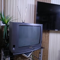 تلفزيون شارب ٢١ • نظافة ٩٠٪ • صورة ممتازة