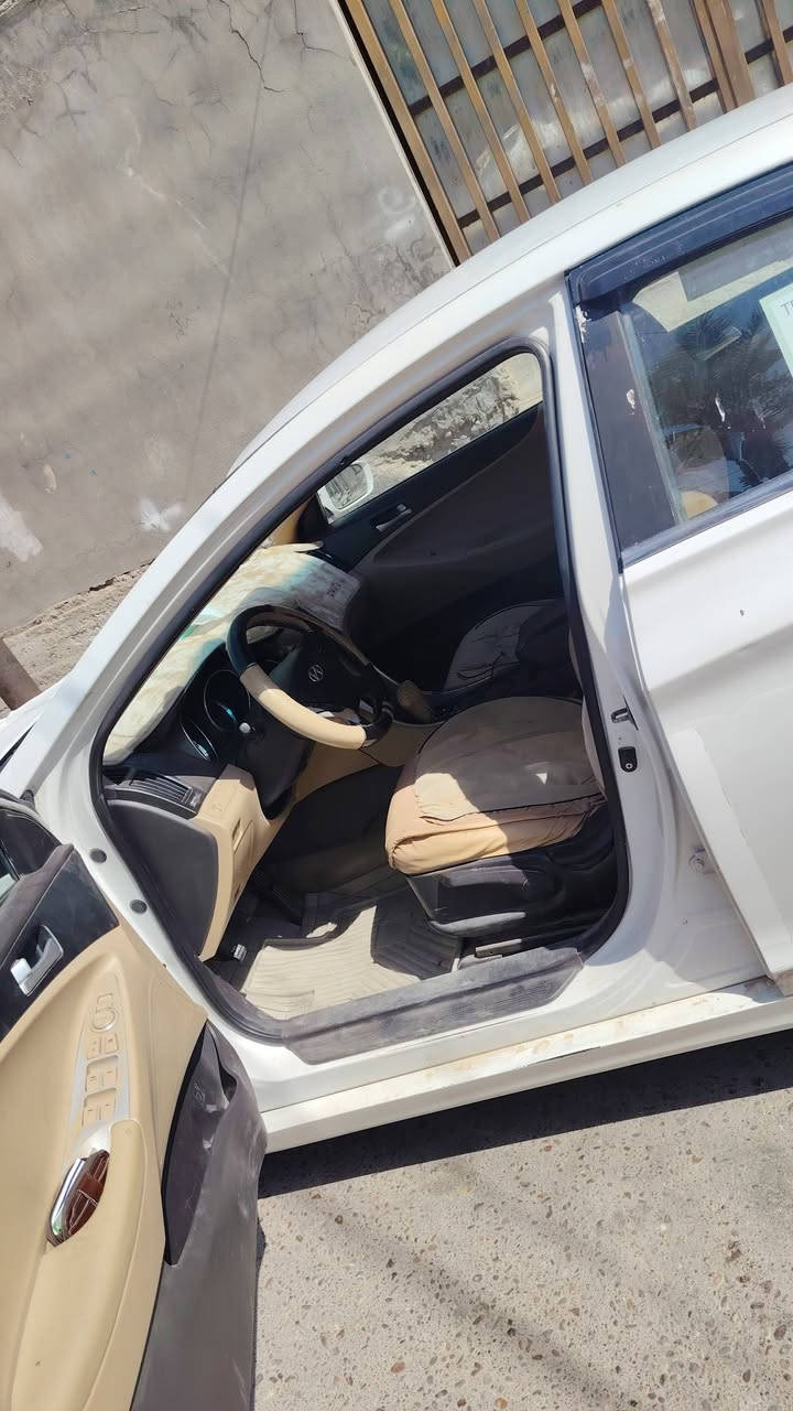 السلام عليكم
سوناتا ٢٠١١ خليجي

دوش ٢٤٠٠

عنوان بغداد

سعر ٨٩ بيها مجال بعد المعاينه

جاملغ خلفي بيها رشات صبغ جراد

راسلني واتس ادزلك فديو موضح كلشي بي

***********
