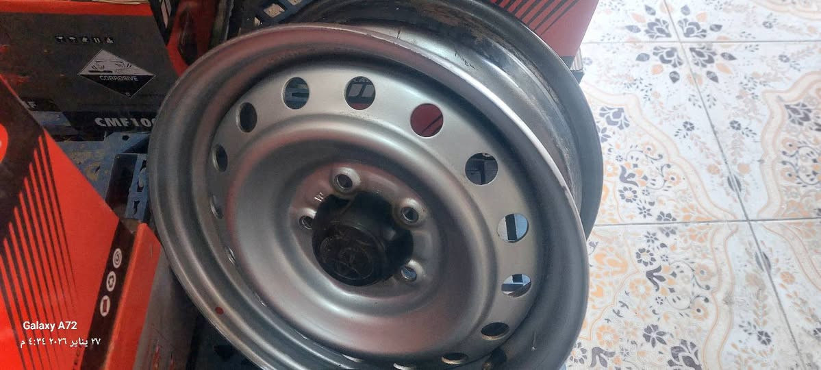 ويل هايلوكس ٢٠١٤ اصلي ب ٢٠٠ ألف الشراي يتصل على صاحبهن *********** مكانهن بابل مشروع طريق الكليه التقنيه
