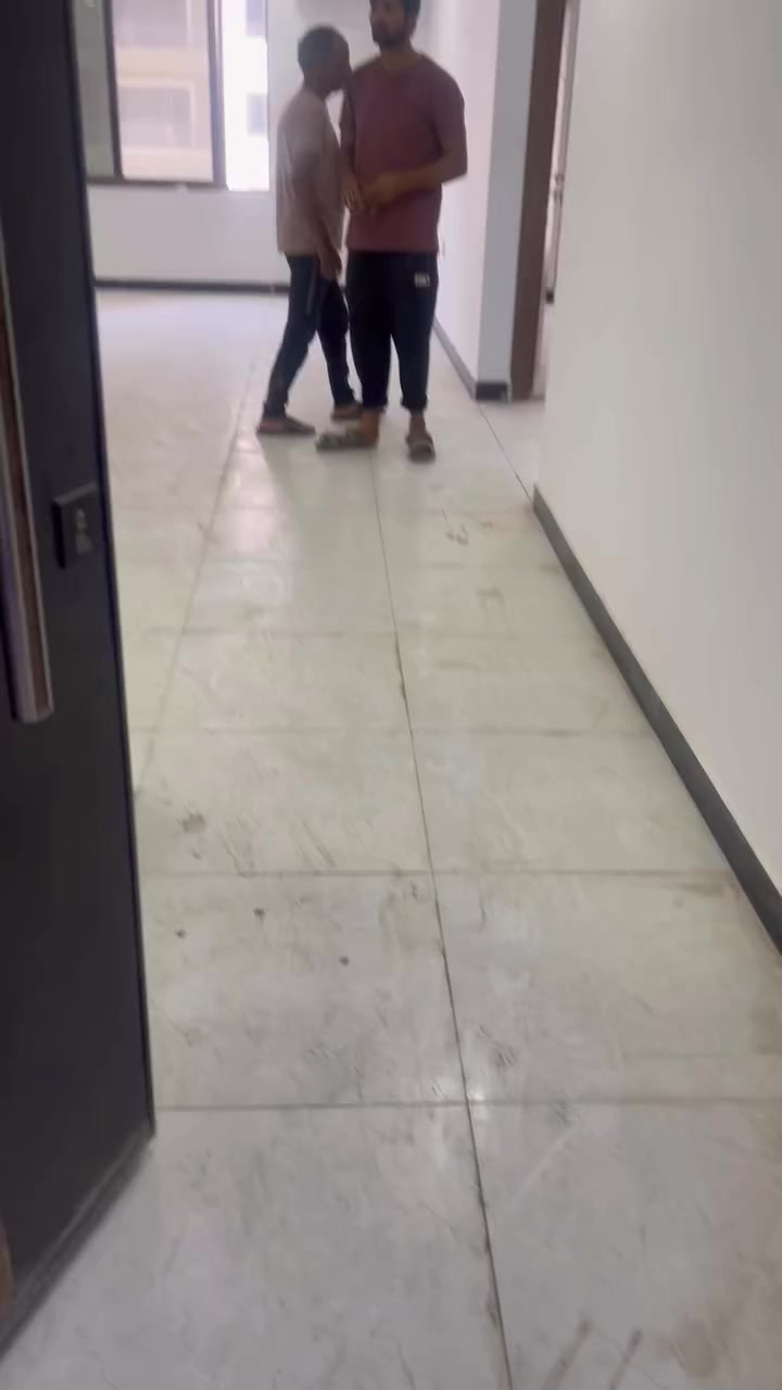 سلام عليكم شقه
للبيع او مراوس  
الشقه بمجمع اسمه (( مجمع زهراء السيديه))
اريد ابدلها بشقه بمجمع مارينا او للبيع 
بس بمساحه اصغر  
المساحه 147م
تتكون الشقه
من 2 غرف نوم واحد ماستر
2 صحيات
صاله كبيره
مطبخ 
بالكونات عدد2
مخزن خاص بكل شقه تحت الارض 
مع كراج خاص لسيارات 
كهرباء24 ساعه
غاز انابيب
خدمات فقط75 الف بالشهر 
والسعر جداا مناسب اقل من سعر الشركه 
استلام جاهز المجمع يقع في السيديه شارع الخيزارن  ع السريع ومجمع عباره عن نباتين وسط مول متكامل 
واني صاحبه الشقه اليحب يتواصل معي @إشارةالجميع


**إذا كنت صاحب هذا الإعلان وتريد حذفه لأي سبب، رجاءا أرسل رسالة إلى الدعم الفني**