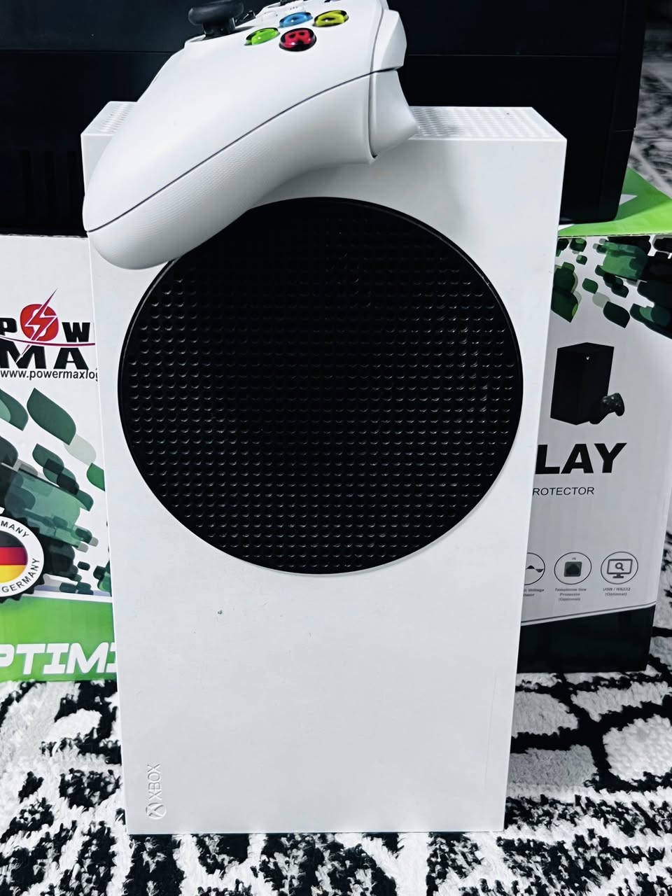 السلام عليكم 

اكس بوكس سيرس اس نضيف كلش  لا مفتوح ولا مصلح شرط مع كامل ملحقات الاصليه مالته  مع UPS  الله شاهد مصار فترة شهر او اقل من ماخذ UPS

تفاصيله : 

ذاكرة 512 

جويستك واحد 

بي كيم باس هل فتره يخلص وبي شكم لعبه منزلها ع جهاز 

الجهاز مصار شهرين اقل من اخذته واني ما متفرغ اله حتى ما العب بي اله بيوم ويوم طالب جامعة وما احتاجه 

سعره 360 وبي مجال  

اصدار 23


**إذا كنت صاحب هذا الإعلان وتريد حذفه لأي سبب، رجاءا أرسل رسالة إلى الدعم الفني**