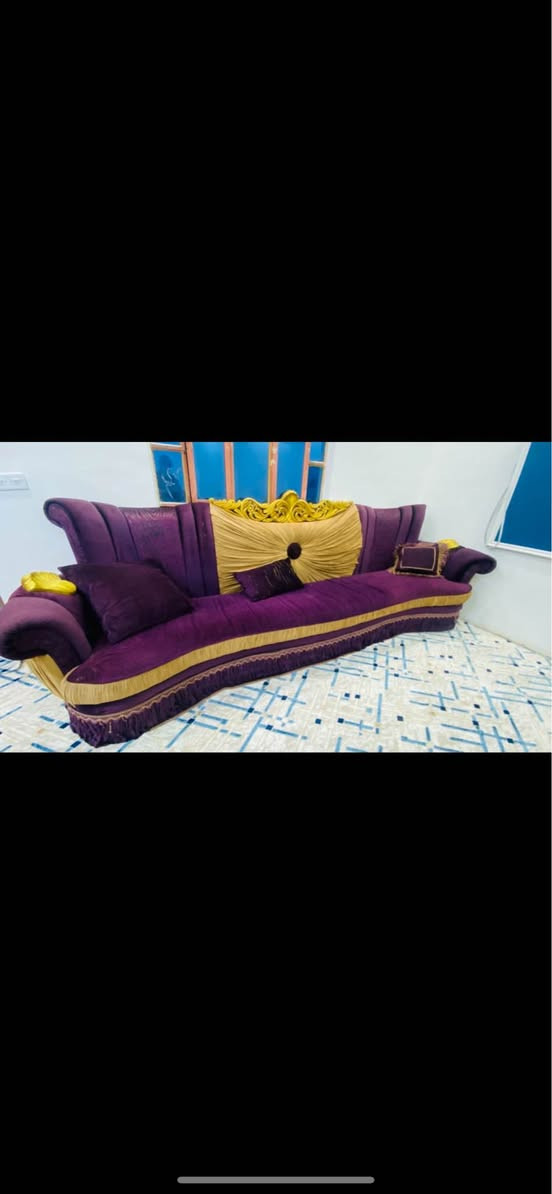 سلام عليكم تخم قنفات ملكي متكون من 5 قطع نضيفات وكبار رايدهم ب٣٠٠ وبيهن مجال 
مكاني البصره المعقل
*********** البصرة, العراق
