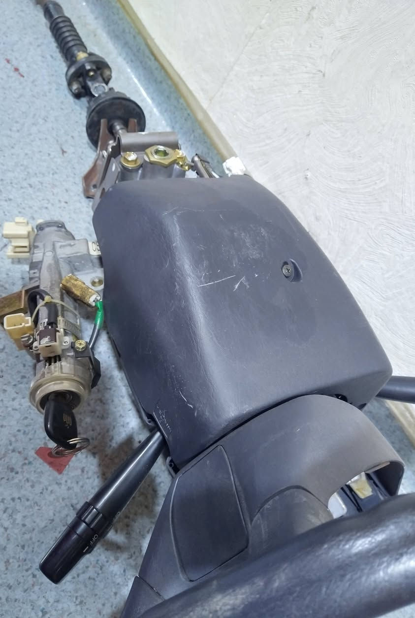 للبيع ستيرن راس الثور كهربائي حاويه كامل مع الكارت السعر 250 

استفسار ***********
