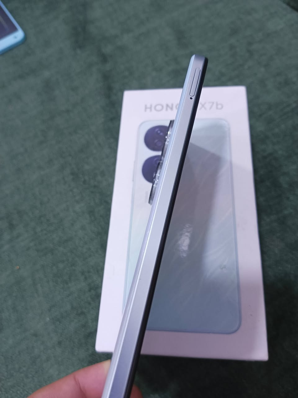 متاح جهاز  HONOR X7b للبيع
256 كيكه رام 6 جهاز نضيف استعمال قليل الشاشه بيها كسر مثل ما موضح بل صوره كامره 108MB سعر 90 وبي مجال للاستفسار الاتصال على الرقم *********** او ع خاص موجود
