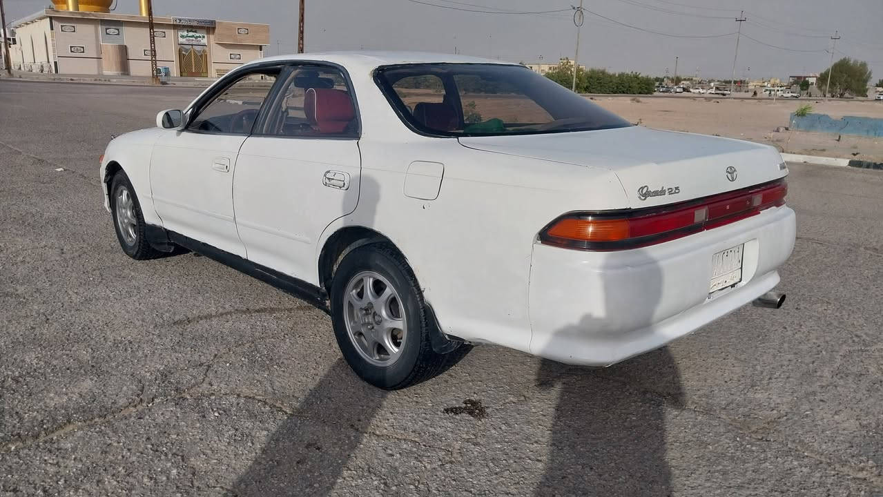 سياره مارك نفخ للبيع مديل 1992 رقم ذي قار السنويه ل 28 محرك اثين ونص السياره كصه جنطه سياره جاهزه حلوه السعر 30 مكان بصره خور الزبير الرقم ***********

