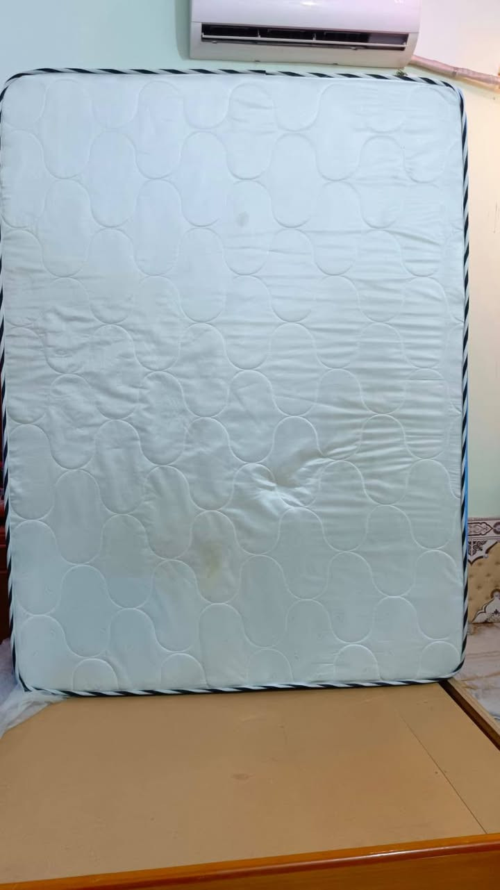 للبيع.... ثلاجة بابين ، دوشك جرباية، مولد شغال بس متروك


**إذا كنت صاحب هذا الإعلان وتريد حذفه لأي سبب، رجاءا أرسل رسالة إلى الدعم الفني**