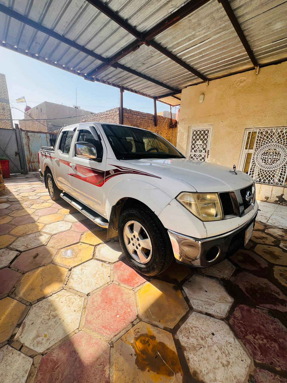 السلام عليكم ونيسان نيفارة مديل 9 محرك محور 3000 سيارة جديدة تخم تواير جدد رقم بصرة  السيارة الناصرية السعر 83 وبيهة مجال ***********
