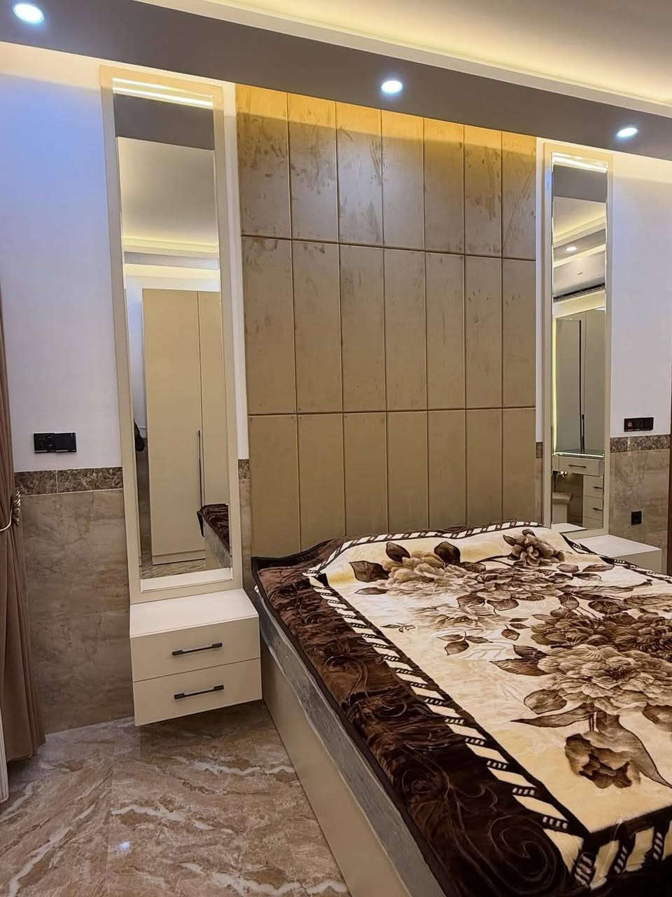 عرض خاص مده 10 ايام بس 😍
..صار سعر متر دريسك روم (225) الف 
✔️ مميزات العمل:
✅خشب mdf تركي 
✅ نظام كابينات عملي
✅ مواد درجة أولى
✅ تفصيل حسب القياس
✅ تنفيذ وتركيب داخل بغداد
✅نقل مجاني 
✅كادر مخصص للقياس موقعي
✅سكك مجرات ثقيل
✅نرمايد ثقيل درجه اولى 
✅عمق 55،60
✅مقابض من اختيار الزبون 
✅لون من اختيار الزبون 

📞 للتواصل: ***********
