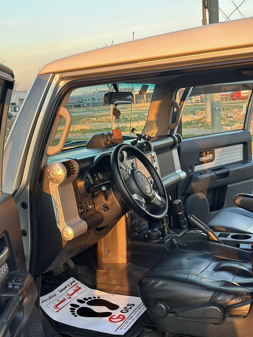 السلام عليكم اخوان .   ٢٠٠٨ خليجي فطيم كلين مكفولة من كلشي والصور واضحة وتحكم وكلشي مبين بيه منظومة غاز ٨٠ لتر والمواصفات بدون ذكر اخوان معروفة 
بيع فقط بدون مراوس وكلشي ونظافته والاسعار معروفه كموديله ونظافته سياره بلادية داخل خارج 
السعر ١٦.٥٠٠ دولار 
السعر  ١٦٥ ورقة وبيه مجال اكيد 
واخواني الميعجبة السعر ويكول غالي اكو ١٤٠ واكو ١٣٠ مهجومات ومصبوغات عام وچافيات وكلشي موجودة وذب بكد سعره حتى تصحة 
وربي يحفظ الجميع 
للاستفسار *********** 
وتحياتي للجميع
