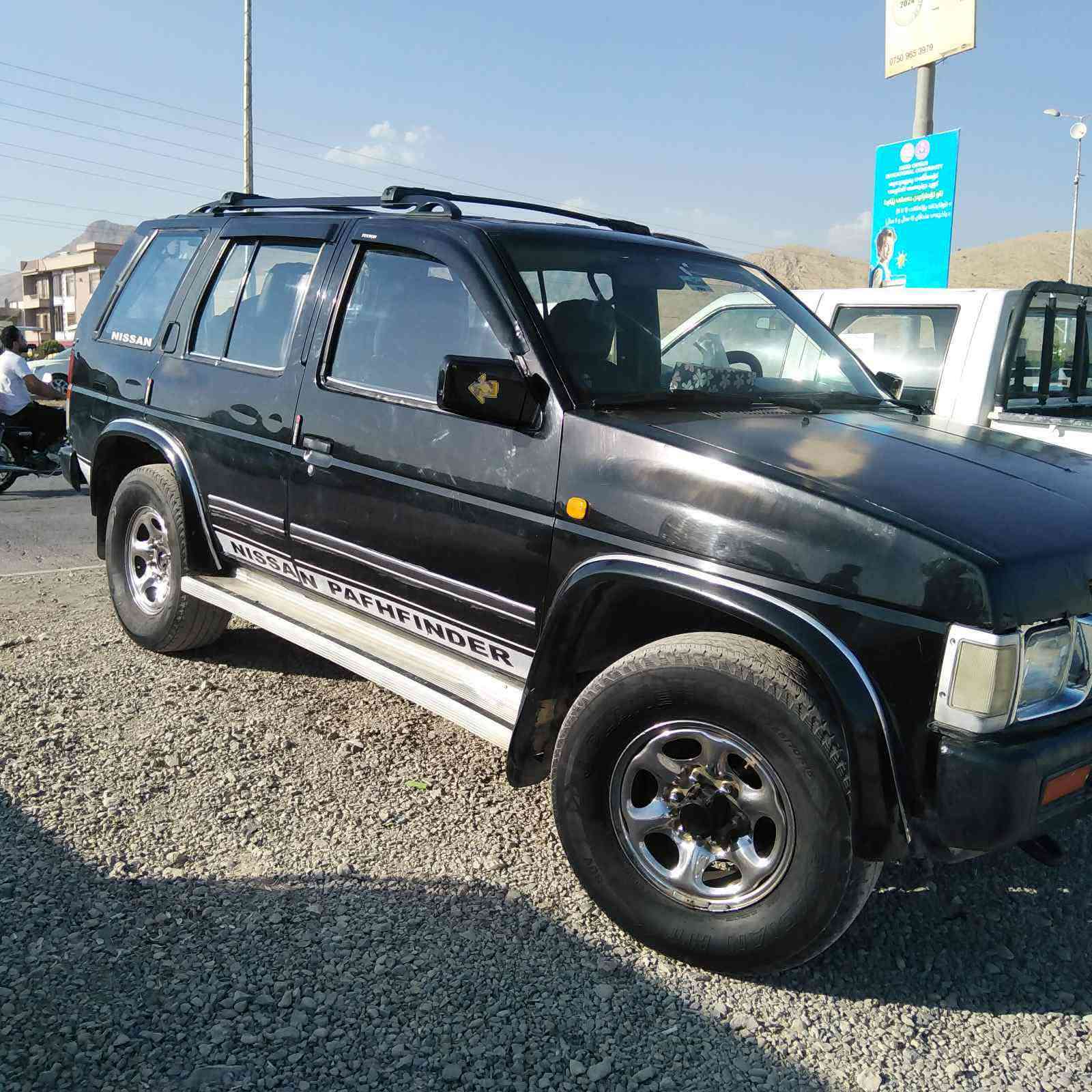 اسلاام عليكم مرخصت الدمن سيارنيسان فور ويل بيع اومراوس حسب القناعه الموديل ٩٢ كير محرك شرط غاز بانزين شرط التحويل الستفسار ***********
 ‏‪***********‬‏
