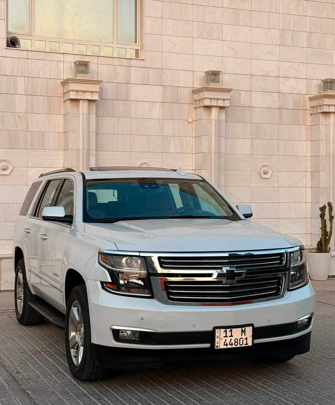 سلام عليكم شباب
الحلال للبيع او المراوس حسب القناعه 
تاهو 2019 اصل 
اللون ابيض صدفي شذرة 
Lt مواصفات برمير 1/1 فول للهزاز ورادار وجكات
ماشية 90 الاف 
رقم بغداد الجديد هزة جديدة سنوية جديدة باسمي
حادثها جاملغ وبنيد فقط بدون ايرباك الباقي على وكالة
سيارة على ايد وحدة من 2020 لحد الان 
مكينة 8 5300 ما مفتوحة وكير على بلاد ما مفتوح 
مكينة كير حداديه كهربائيات تخم تاير تبريد باتري كلهن جدد
حتى كتلوكات شركة موجودة 
عدة سياره مال شركة موجوده
اي كلوب سيرفس ماكو
غرفه بيجي كريمي جلد vip
المواصفات:-
بصمة تشغيل + ابواب + جنطة 
فتحة سلايد
جكات كهرباء ⚡️ 
حساسات امامية وخلفيه وكامرة 
رادار امامي وخلفي وجانبي 
كشن هزاز 📳 
مانع تصادم 💥 و تحديد مسار
وجة لد وزنون بلاد
تشغيل عن بعد مري شفط
ترحيب 
جنطة كهرباء 
شاشات عارض + قاصه 
كيجات دجتل 
غرفه جلد كهرباء بيجي vip منفصل تدفئة كهرباء قلاب 
ستيرن كهرباء وخزن وتدفئة 
ثلاث قطع تبريد
والخ منّ الموصفات المعروفه ……
سياره فول الفول .
السعر 275$ وبيها مجال للشراي 
وما اتوقع اكو بهذا الموديل وهيج مواصفات وهذا سعر نهائياً 
للاستفسار ***********
مكان السياره النجف الاشرف
