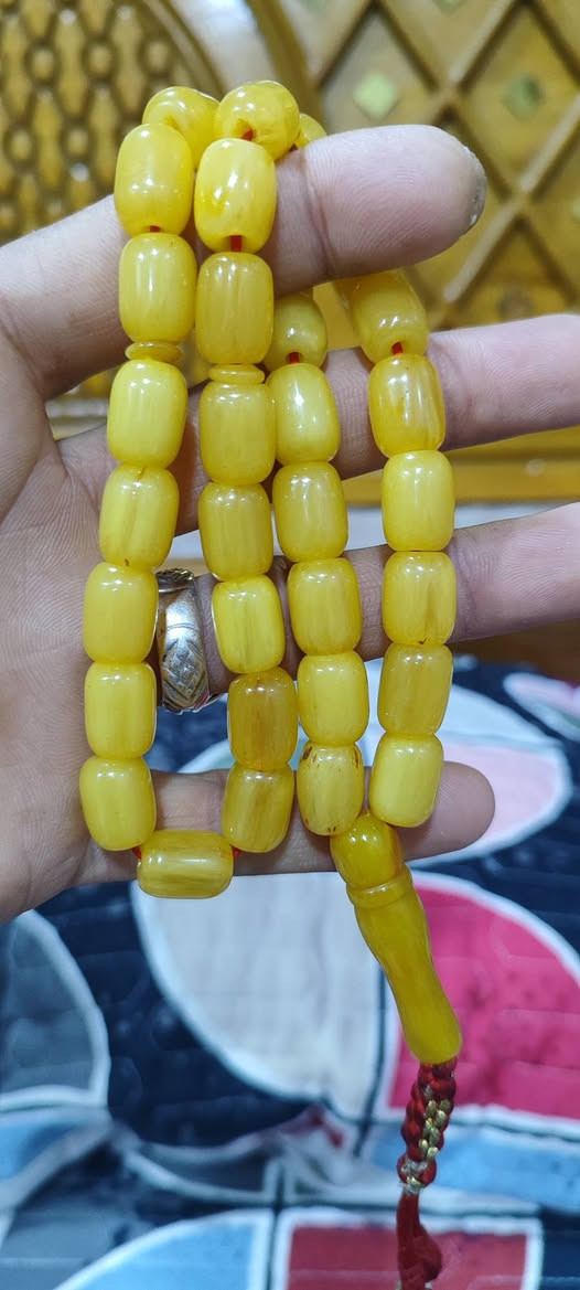 سندلوس الماني قديم نضافه تامه شرط العطاب وزن 50 غرام 
***********
