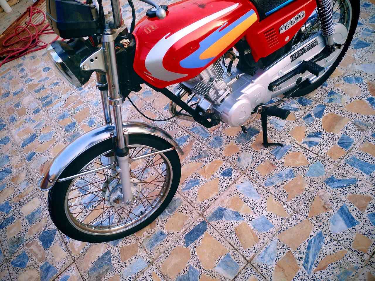 دراجه للبيع اوراق اصولي 7 أوراق ناما اصلي وكيلها سيد خلدون أوراق كامله اصولي طالعه بل 16 موديل 15 دراجه نضيفه السعر 900 وبيها مجال اتصال ***********
