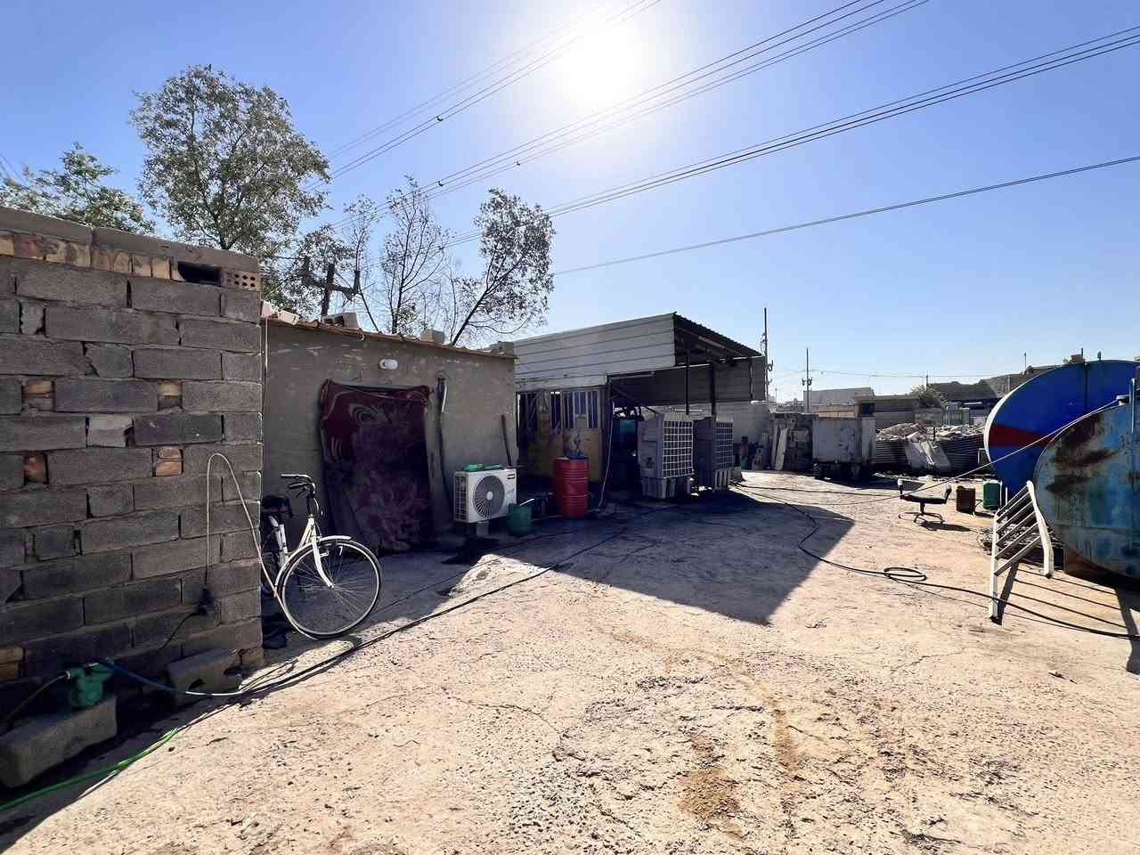 سلام عليكم موقع للبيع حملة800انبير مابي حصة وقودية موقع مرتب مكانة بغداد شارع السجة بل مية وخمسين الموقع عارظي ب6:500 وبي مجال للستفسر اتصال علة الرقم ***********
