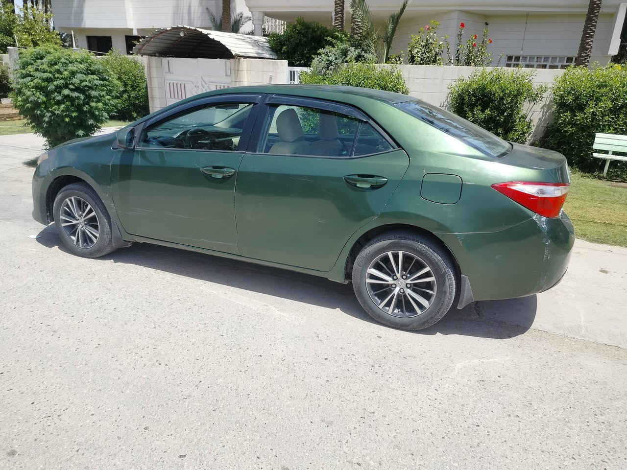 سلام عليكم كورلا وارد امريكي حادث موضح بلمشور محرك 1800 محرك وكير مكفولت صدر خلفي امامي جديد داخل جديد لوك تخم تاير تبريد شركه ثلج شاشه كامره سنتر لوك جاهزه من كلشي بيها صبغ ابيع عام رقم الجديد تحويل صاحب السنويه يمنه مو كردي السعر 96 موديل 2016 السياره تري وين يعجبك جاهزه *********** كلشي واضح بل تصوير
