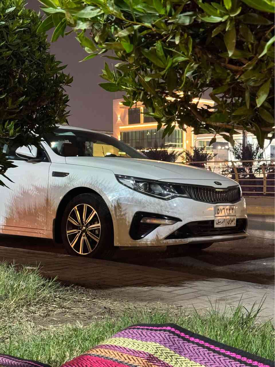 السلام عليكم 

كيا اوبتيما خليجي موديل 2020 
مكينة 2400 دوش 
ماشية 115 
مواصفات السيارة 
حساس امامي خلفي + كامرة خلفية 
شاشة معلومات 
تبريد قطعتين 
ترحيب المري طوي ويا السويج 
سويجين السيارة الثاني ما مستعمل 
تحكم ستيرن جهتين 
ويل كروم 5 حتى السبير 
اللون ابيض صدفي 

السيارة جديدة استعمال شخصي وجاهزة من كلشي كير مكينة حدادية تبريد كلها جديدة 
السيارة مكفولة ضربة وصبغ عده بارد بين البابين بدون صبغ وبدون داخل 

السعر 185 
البصرة المعقل 
للاستفسار : ‭0780 131 9334‬

‭0771 080 3867 البصرة, العراق
