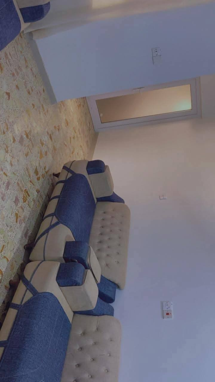 مكلف بالنشر
بيت للبيع زراعي مساحه ٩٠متر واجهه٥م نزال ١٨م بغداد المشتل شارع التموينيه الشارع الي بصف التموينيه مباشر طابق ونص
الطابق الاول طرمه  واستقبال ومطبخ وترك وصحيات عدد ٢  وغرفه نوم
 الطابق الثاني صاله وصحيات وغرفه نوم وسطح بناء حديث ٢٠٢٥ للاستفسار  الاتصال على الرقم ‏‪***********‬‏
