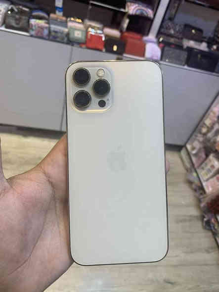 ذاكرة 256 
بطارية 79 
جهاز على وضع الشركة كلشي ممبدل بي 
السعر 475
العنوان بغداد الدورة الميكانيك
 
واتساب ***********
