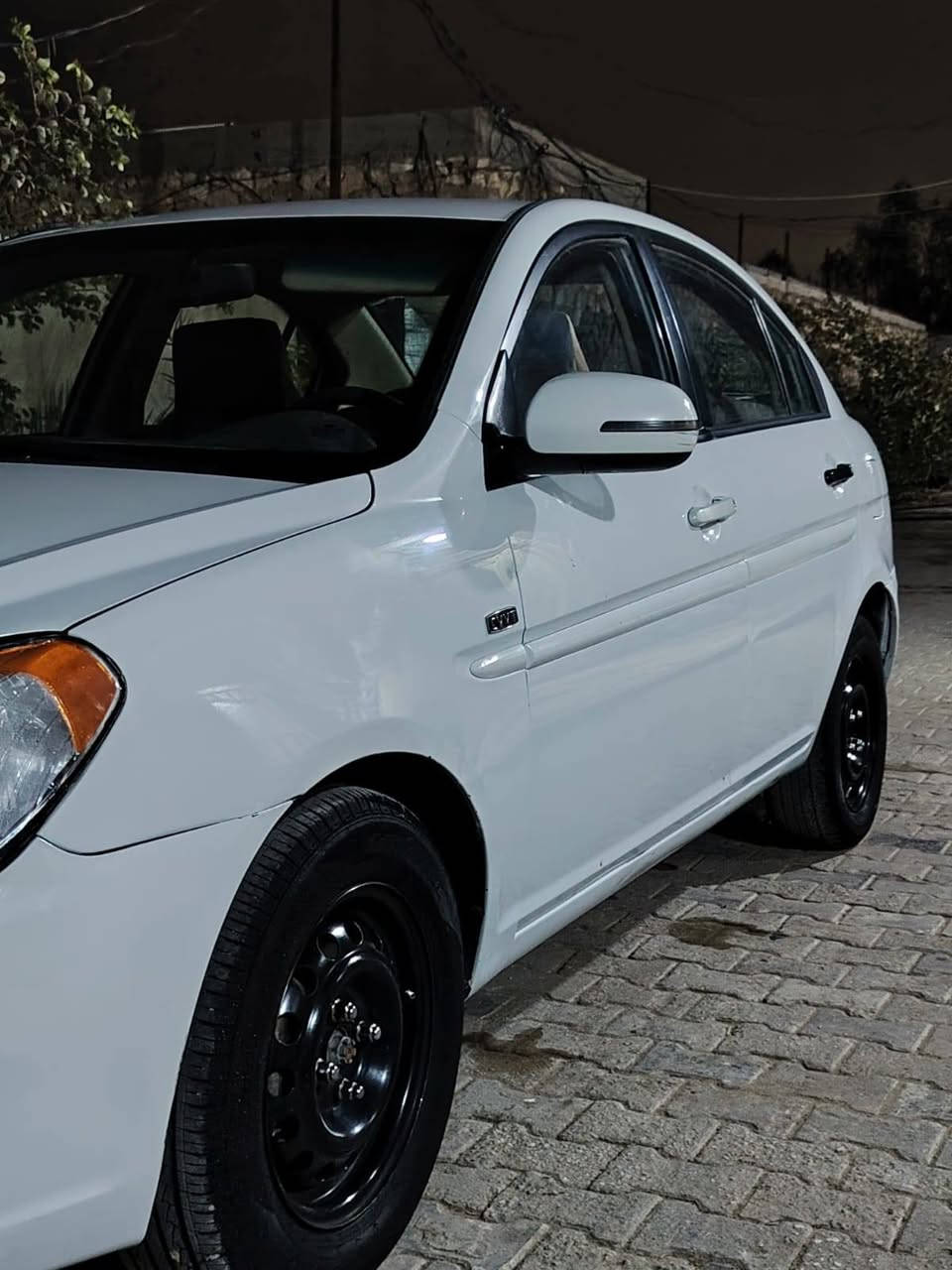 سلام عليكم 
اكسنت 2011 
بيها صبغ قطعتين رقم اربيل وكاله بسمي 
سياره جاهزه تبريد فقط غاز السعر 90
وبيهه مجال للشراي خاص مااجاوب هاذه رقمي***********
