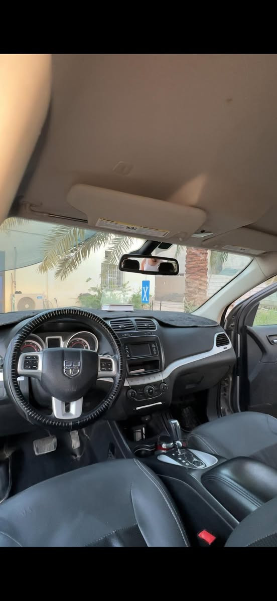 للبيع دوج جورني ٢٠١٨
المحرك: 3.6 / 6 سلندر  

7 راكب / كاميرا/بصمه. مانع انزلاق 

الوارد: أمريكي

ثلاث قطع تبريد🥶

مثبت سرعه 

تحكم ستيرن

تخم تاير 

حداديه جديده امامي والخلفي بيها ضعف قليل 

مابيها برغي نقص 

السيارة  باسمي 

صوره الحادث مرفقه مع الصور

السعر: [١٤٠ ورقه ] وبيها مجال  للشراي

المكان: الناصريه - قضاء النصر 

للإتصال 

*********** 

موجود واتساب وخط
