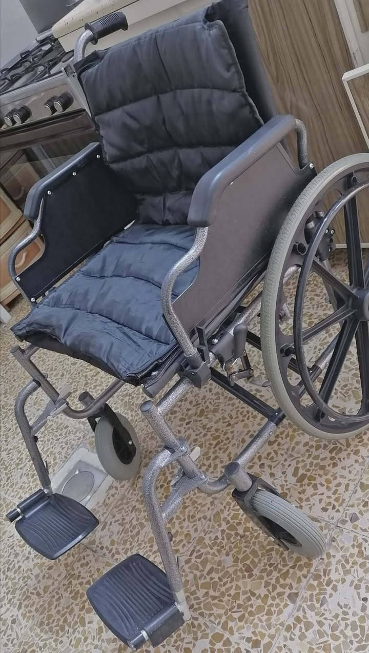 عربانه نطيفه حيل اخت الجديده مستعمله ٣ مرات وبيها بريك من الجهتين مابيها اي ضرر ولا خدش قابله شتريتا ب٢٥٥ ابيع ب١٨٠ بيها مجال


**إذا كنت صاحب هذا الإعلان وتريد حذفه لأي سبب، رجاءا أرسل رسالة إلى الدعم الفني**