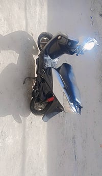 دراجه جي فور كلشي مابيه تشتغل سلف هندر دراجه نضيفه تواصل واتساب 078155...