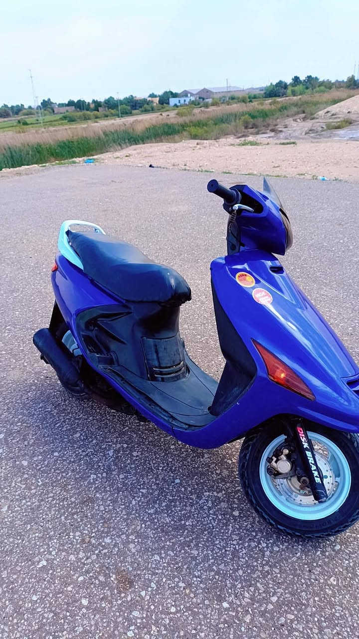 سلام عليكم شباب دراجه فراشه فحل  الون ازرق  للبيع مكينه لاتبخير ولا تنقيص   مكينه خرسه شرط  كلشي ماعايزه دراجهه
كهربائيات شغاله باتري جديد    لايت اشاير بك لايت كلها شغاله  الدراجه نكره سلف  مكينه خير من الله 
مكان الدراجه 🏠 الديوانية 
قضاء غماس 
 السعر💵 350 وبيهامجال للطيبين 
للاستفسار اكثر اتصل وبيك خير وتدلل  ***********
