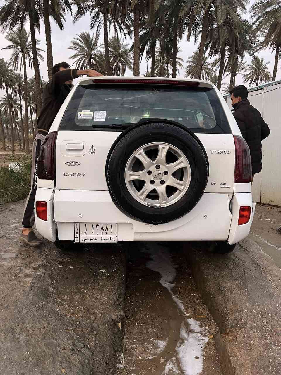 تيكو. موديل 2013 رقم قادسيه نكليزي باقي عله استلام لوحات سنويه مجدده ال 2029 سياره مكفوله من ضربه من صبع من تبديل ماعدا جملق امامي بيه طخه بسطيه محرك كير جدد تخم تاير حداديه جديده كهربيات فول منضومه عالي وناصي زنون سياره جاهزه سعر 47بيها مجال لعنوان الحله لنيل 

***********
