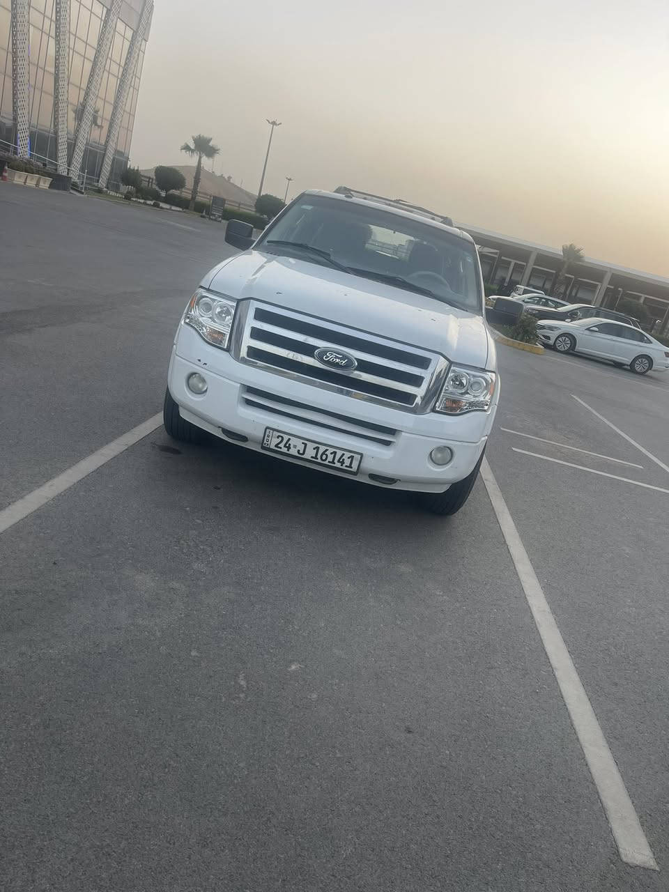 السلام عليكم
فورد اكسبدشن موديل 12
كلين
سياره جاهزه 
سعر 140 ورقه ومجال
***********
