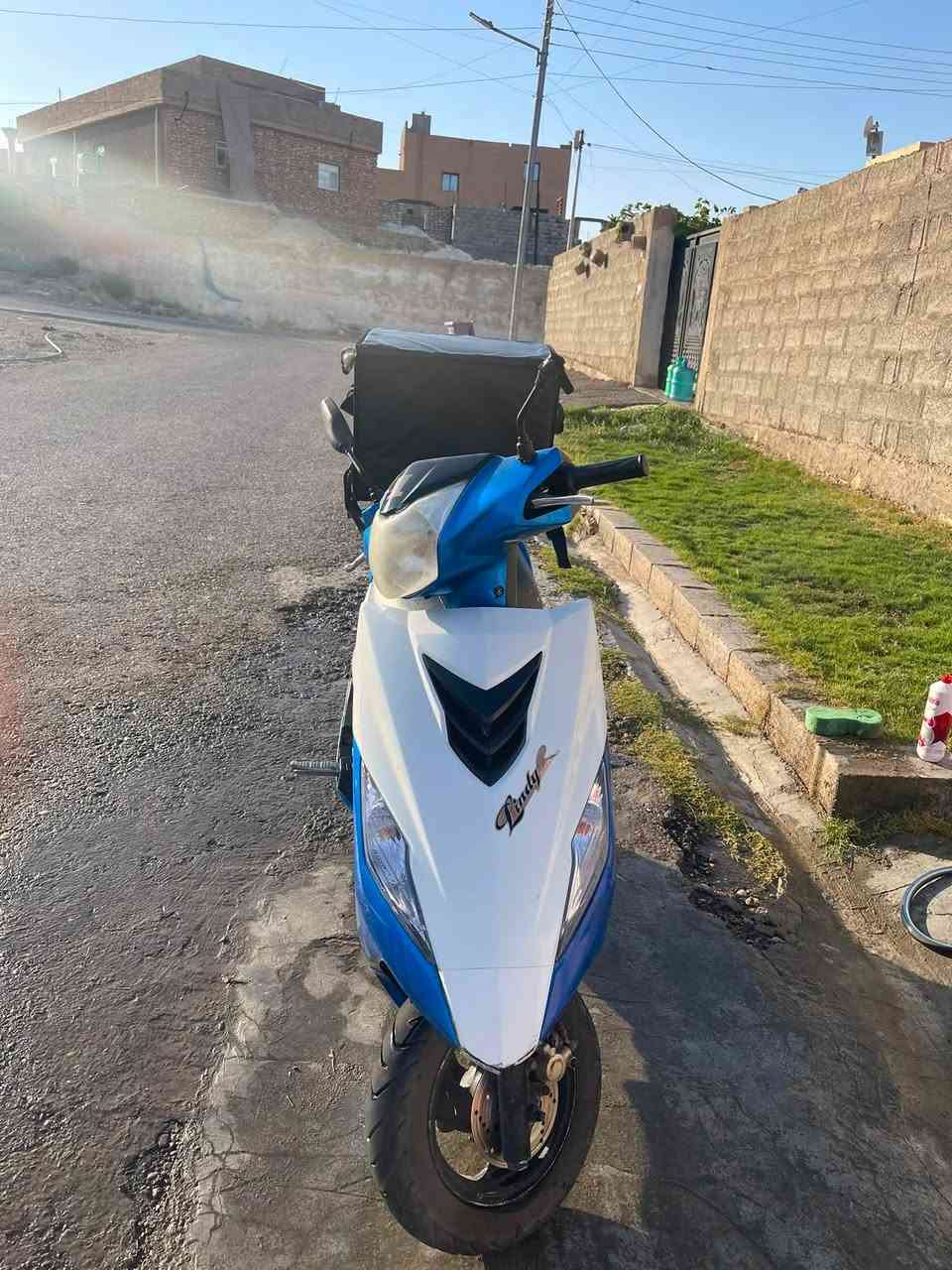 سلام عليكم ماطور هوجي سنفور سرعته 120 نكره صلف. هندر شغل  نضيف كلشي مابي على الفحص  بدون الجنطه. سعر جنطه وحد الي يريده يدخل خاص او يتصل على رقم   اكثر شي اتواجد على تصال  *********** سعره675وبي مجال قليل
