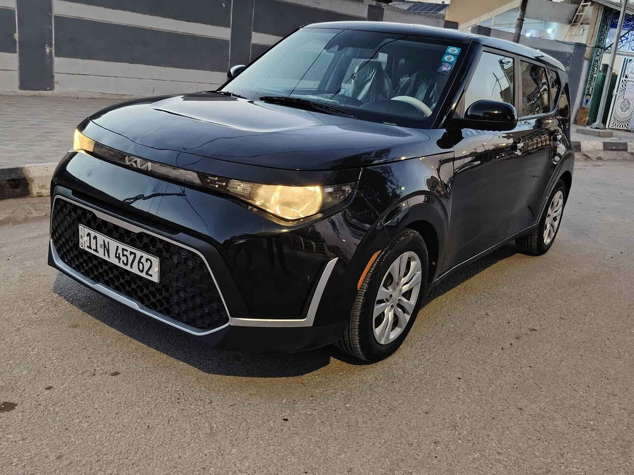 سلام عليكم ورحمة من رخصة الادمن للاتصال ***********
السعر 145 بي مجال

كيا صول موديل 2023 رقم بغداد تحويل ثاني يوم
وارد أمريكي ضرر جاملغ وبنيد و قطعتين كلير من امريكا
مكينه2000 دوش كير ايتي بلادي مواصفات نص فول كامره دواره شاشه حساسات خلفيه مكاني بابل المسيب قرب كراج الموحد تحياتي للجميع 🌹 🌹 🌹 🌹 🌹 🌹
