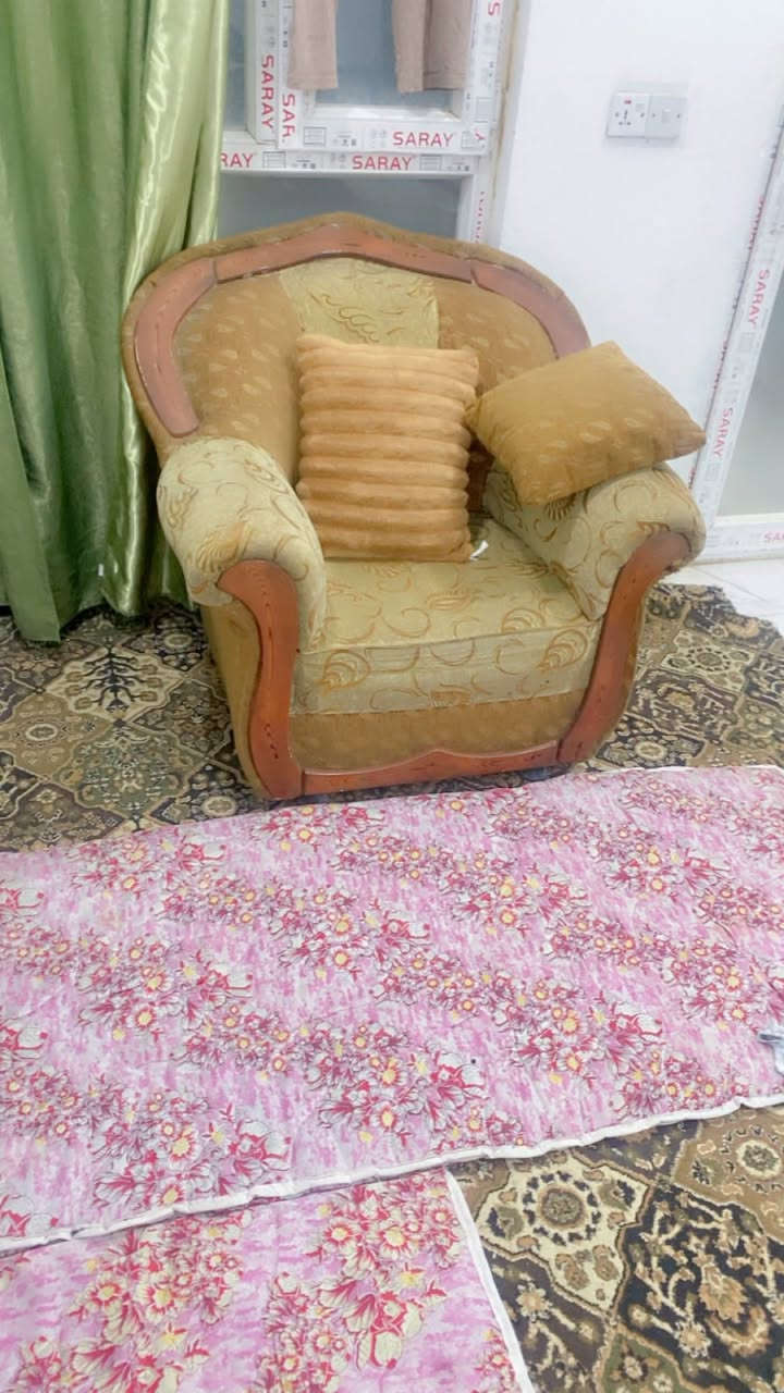 عندي غرفة اخشاب تكمة حطاطة رايدتها ب700 والتخم ب175 وبيهن مجال مكاني التحرير


**إذا كنت صاحب هذا الإعلان وتريد حذفه لأي سبب، رجاءا أرسل رسالة إلى الدعم الفني**