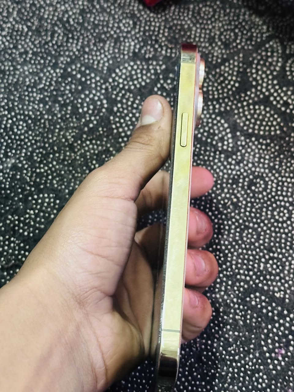 السلام عليكم
متاح 13Pro Max

تلفون مال  بيت نضيف 

كلشي مابدل بس ضهر والضهر بي كسر بصيط

صحه البطاريه79

فيس ايدي شغال 

للعلم بس كسر بل كلاس بصيط ونقطه

رجاج اتصال  كلشي شغال. الرقم***********

مكاني بغداد مدينه الصدر السعر450 وبي مجال
