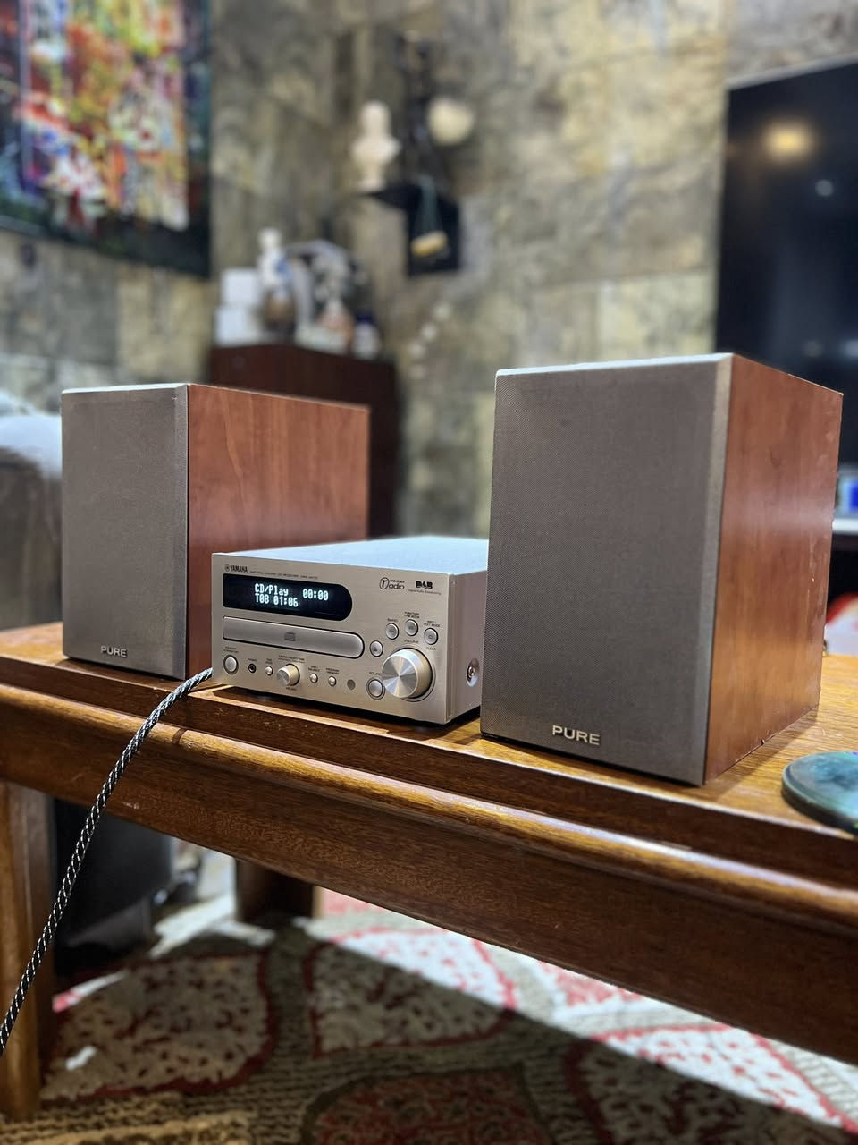 امبالي فاير ياماه مع سيدي منه وبي مع سماعات جديدي نضافتهن 100/100 كهرباء 220 صوت خبل تكدر تربطله سبوفر كهربائي 75 واط حقيقي وسماعات 40 واط حقيقي مكاني بغداد توصيل موجود ***********
