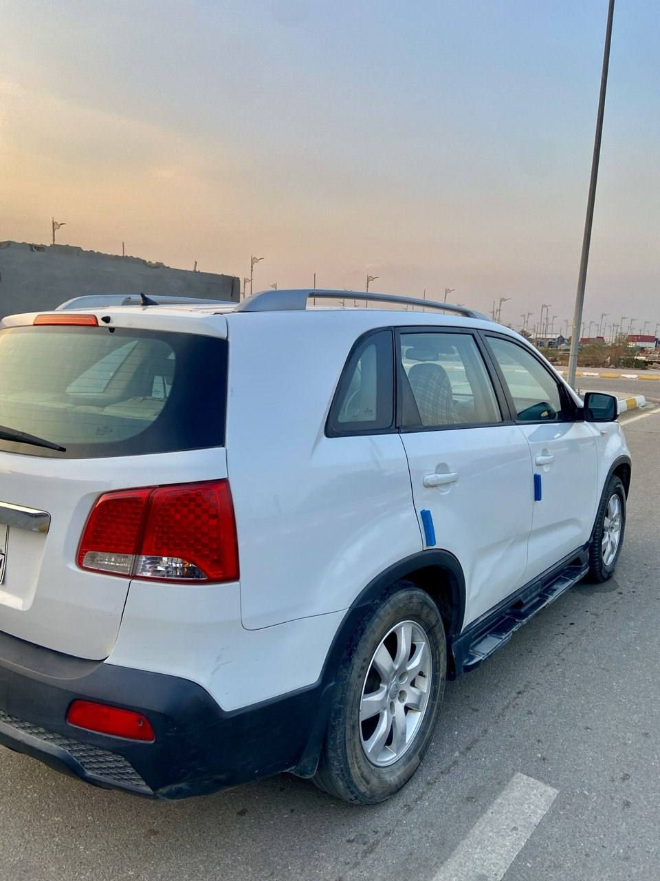 السلام عليكم 
سورنتو خليجي 2012 أربيل 
ماشية 240 كم 
بدون صبغ
سبعة راكب 
140 $
*********** صويرة
