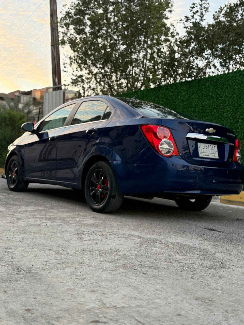 السلام عليكم شوفرليت سونك موديل 2013 للبيع وارد امريكي السياره ضررهه مال امريكا جاملغ وبنيد بدون دواخل تحكم ستيرن شاشه بلاديه جنطه بصمه محرك 1800 رقم بغداد السعر (65)وبيه مجال بسيط وهذا رقمي (***********)
