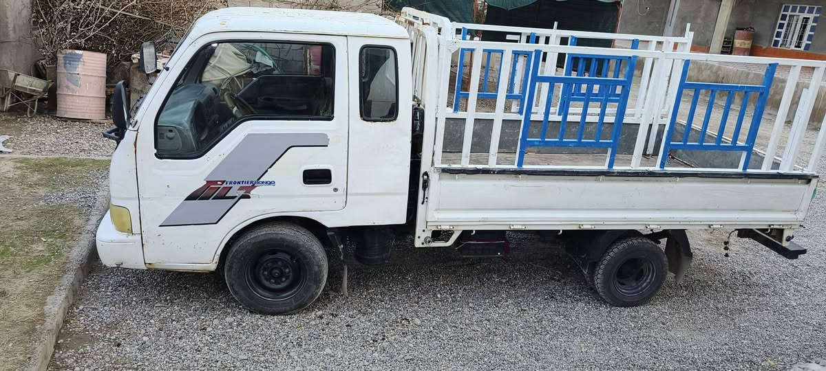 السلام عليكم    

كيه فونتيره لبيع  مسجل فحص بغداد  
محرك شرط
كير شرط 
أكسل شرط 
صدر جديد 
سعر 45    وبيه مجال 
***********
