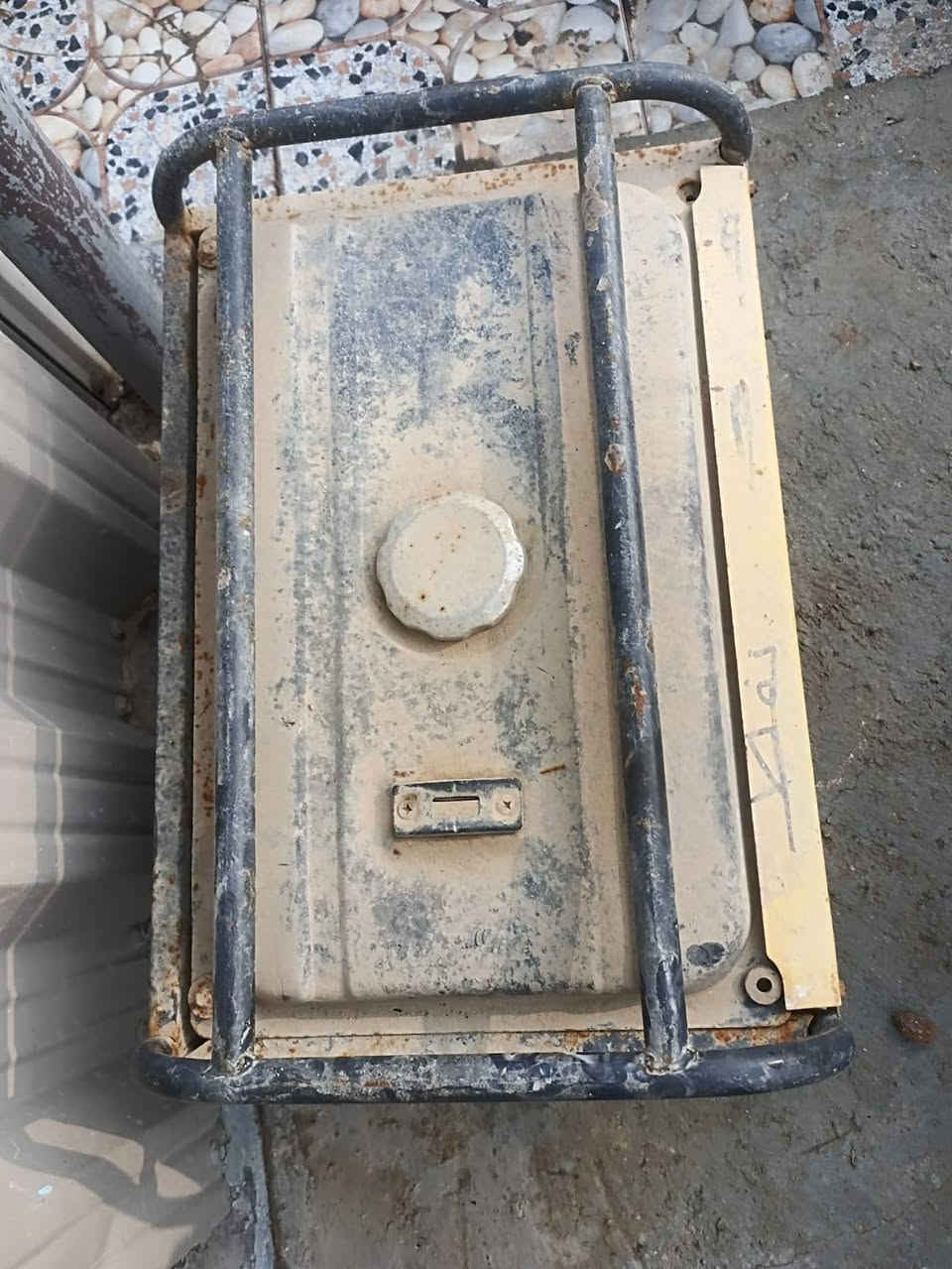 سلام عليكم مولده منزل جانت تشتغل ونتركت بعد ماشغناه ابيعك طافي ماعرف شبيه مكاني ديوانيه تقيه ثالثه ***********
٤٠وبيه مجال بسيط كلش
